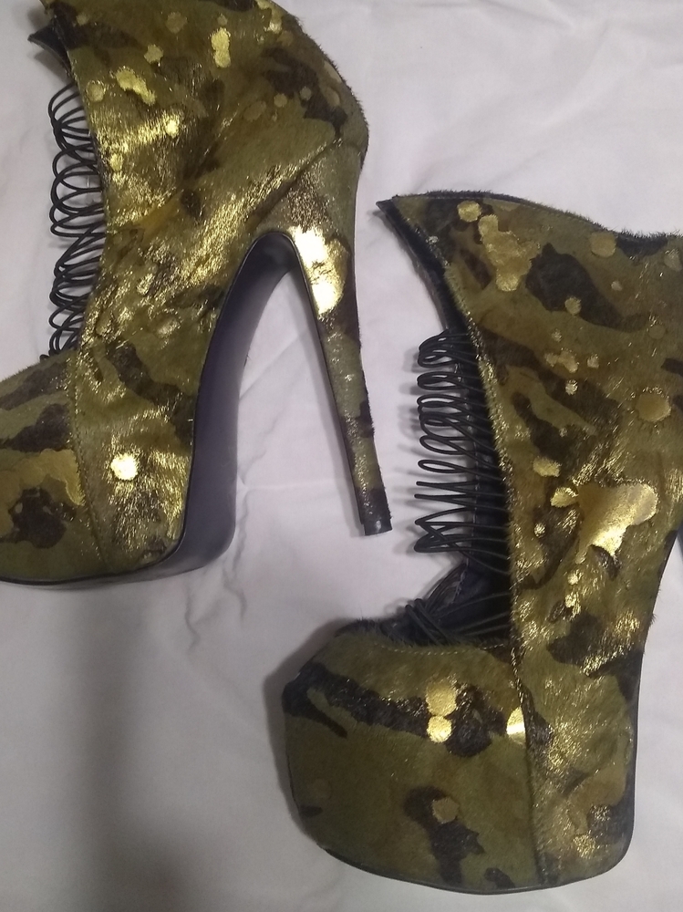 London Trash Ceres leather heels